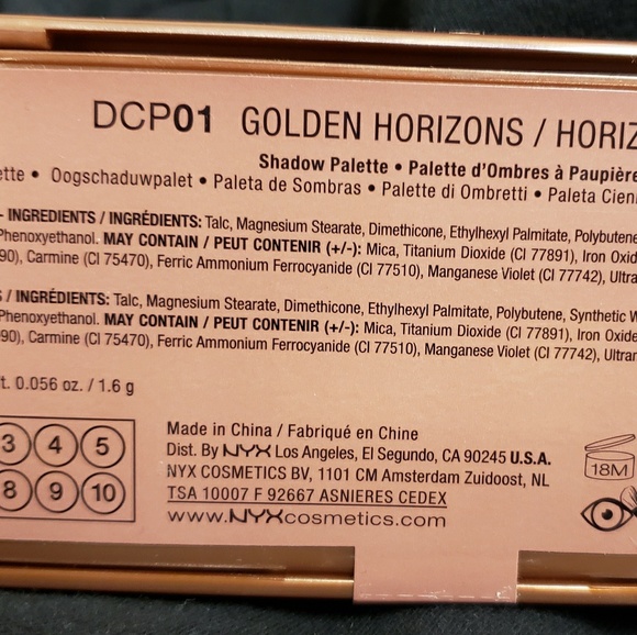 Makeup - Picture 2 of 3